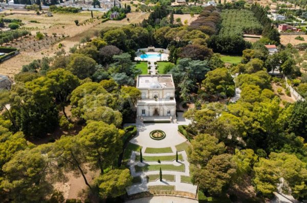 casa indipendente in vendita ad Arnesano