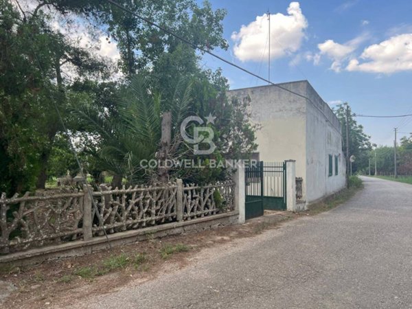 casa indipendente in vendita a Bagnolo del Salento