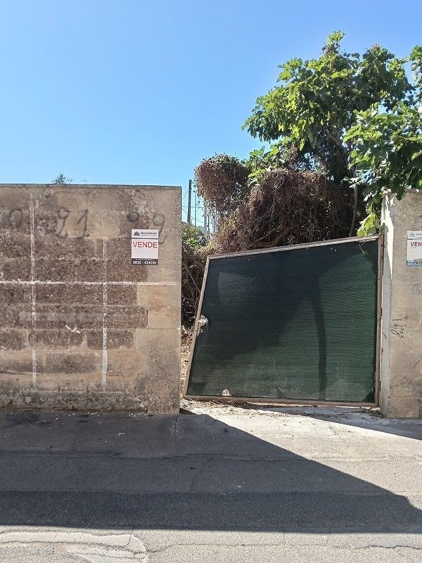 terreno agricolo in vendita a Bagnolo del Salento