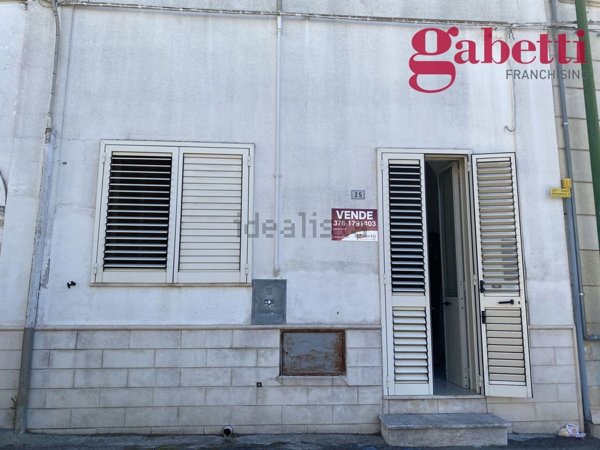 casa indipendente in vendita a Bagnolo del Salento