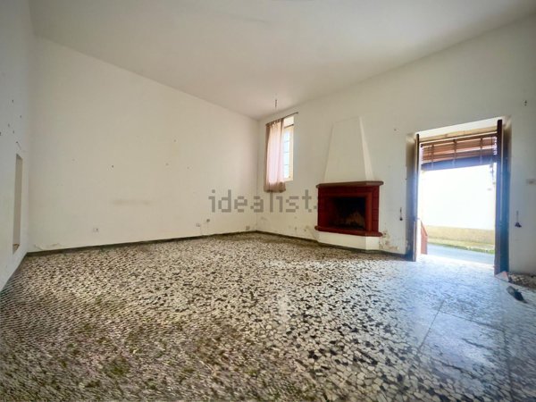 casa indipendente in vendita a Bagnolo del Salento