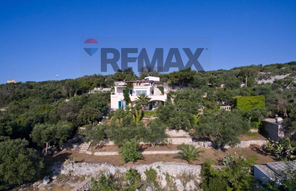 casa indipendente in vendita a Bagnolo del Salento