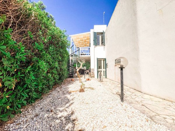 casa indipendente in vendita a Bagnolo del Salento
