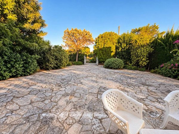 casa indipendente in vendita a Bagnolo del Salento