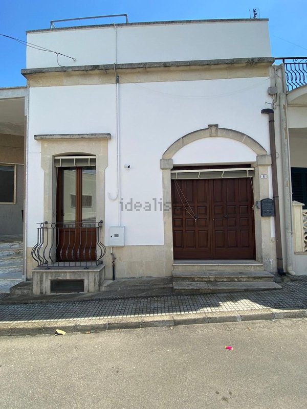 casa indipendente in vendita a Botrugno