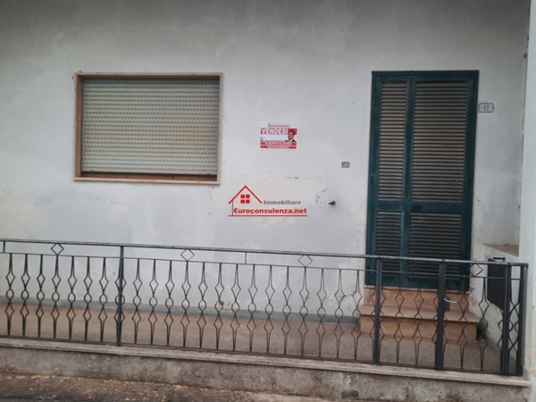 casa indipendente in vendita a Botrugno