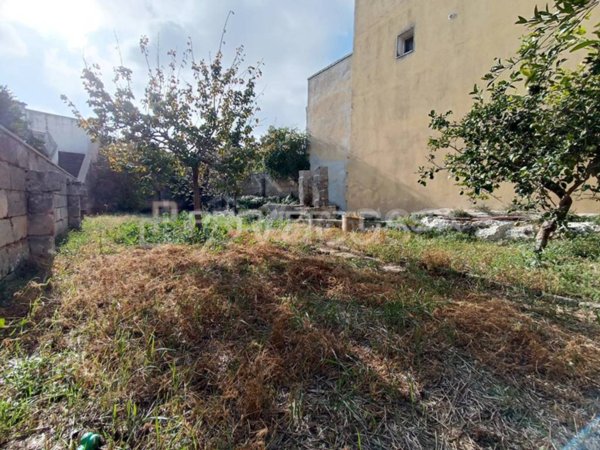 casa indipendente in vendita a Botrugno