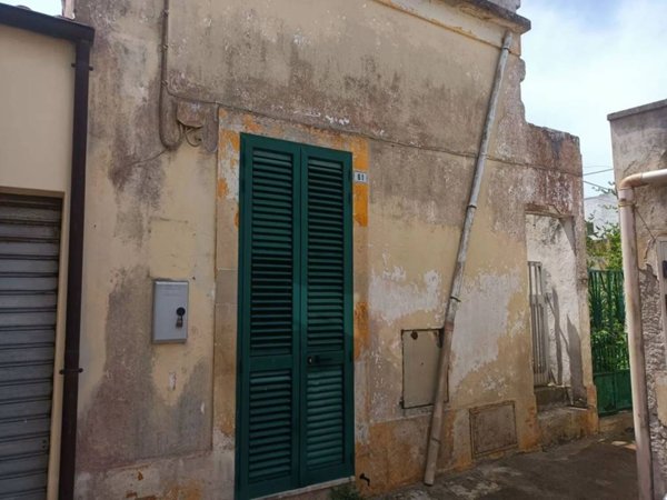 casa indipendente in vendita a Botrugno