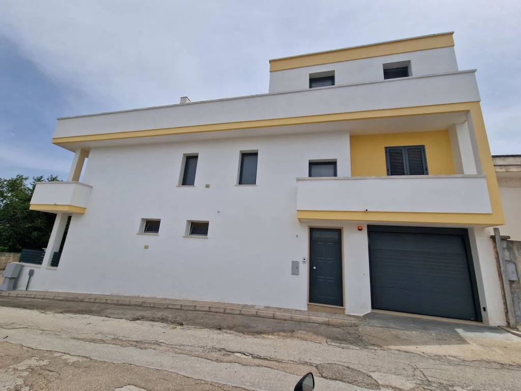 casa indipendente in vendita a Botrugno