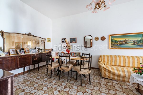 casa indipendente in vendita a Botrugno