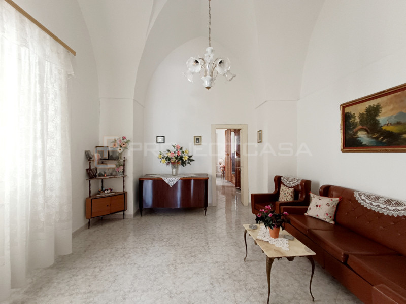 casa indipendente in vendita a Botrugno