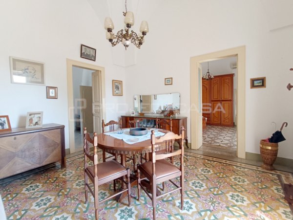 casa indipendente in vendita a Botrugno