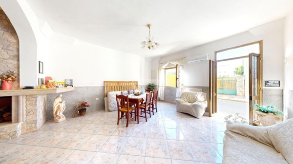 casa indipendente in vendita a Calimera