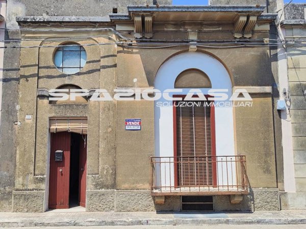 casa indipendente in vendita a Calimera