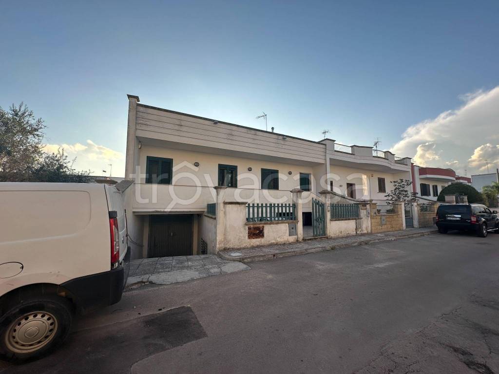 casa indipendente in vendita a Calimera
