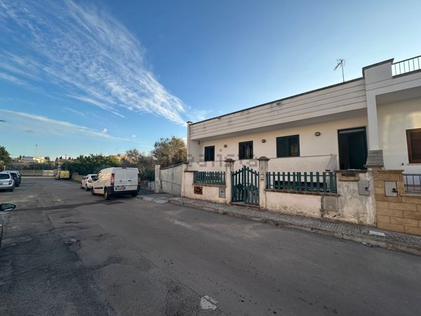 casa indipendente in vendita a Calimera
