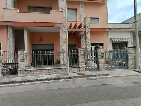 casa semindipendente in vendita a Calimera