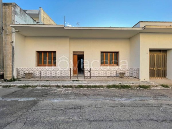 casa indipendente in vendita a Calimera