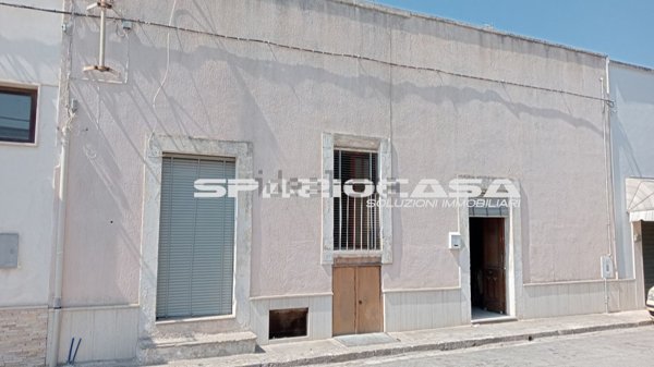 casa indipendente in vendita a Calimera