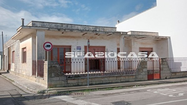 casa indipendente in vendita a Calimera