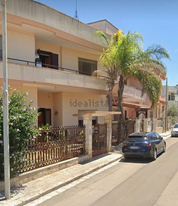 casa indipendente in vendita a Calimera