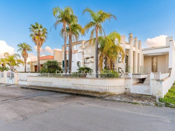 casa indipendente in vendita a Calimera