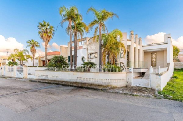 casa indipendente in vendita a Calimera