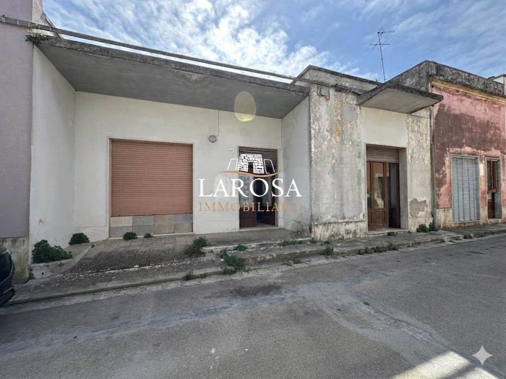 casa indipendente in vendita a Calimera