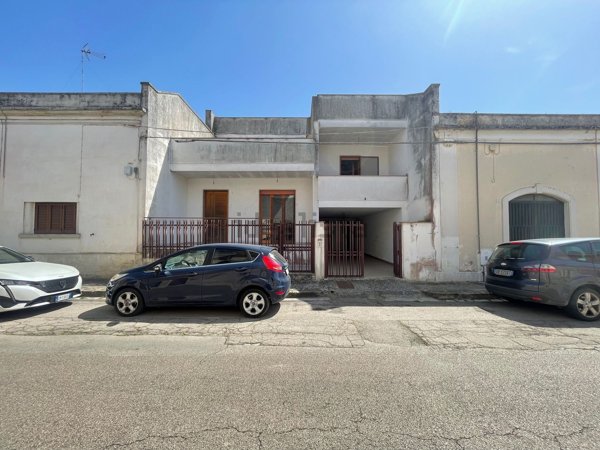 casa indipendente in vendita a Calimera