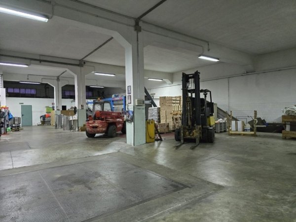 negozio in vendita a Calimera