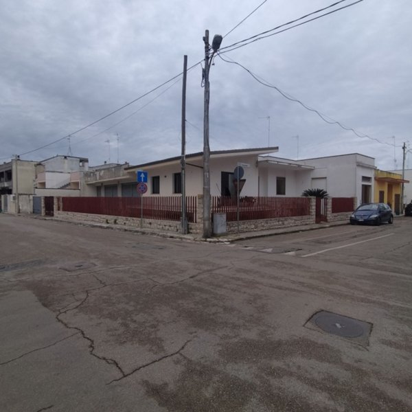 casa indipendente in vendita a Calimera