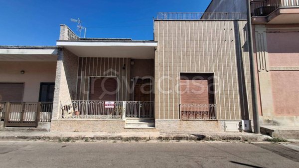 casa indipendente in vendita a Calimera