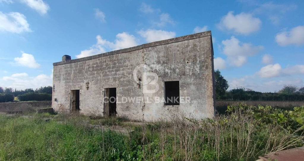 casa indipendente in vendita a Campi Salentina