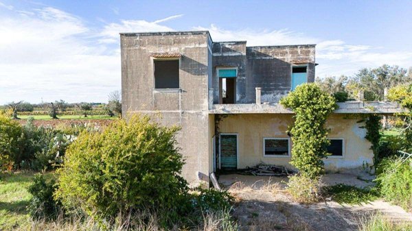 terreno edificabile in vendita a Campi Salentina