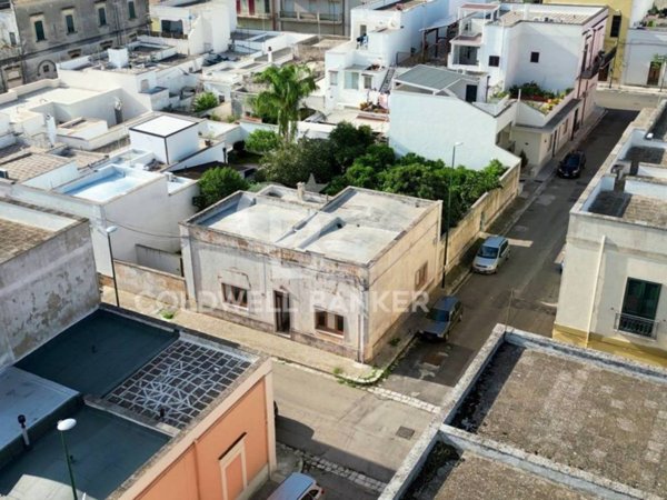 casa indipendente in vendita a Campi Salentina