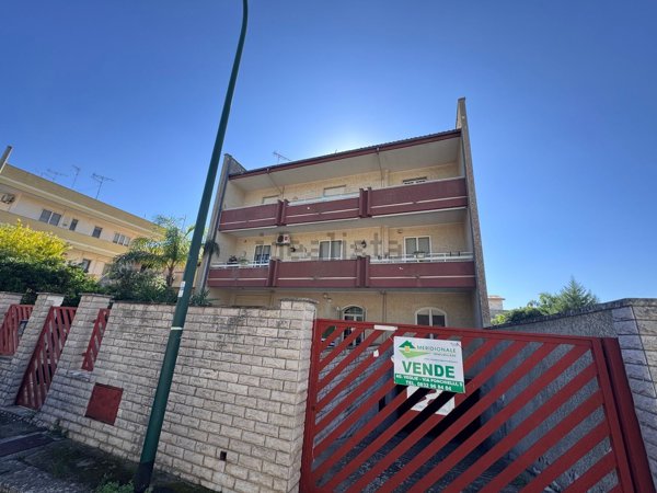 appartamento in vendita a Campi Salentina