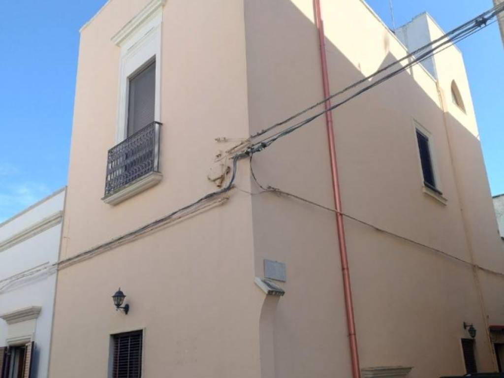 casa indipendente in vendita a Campi Salentina