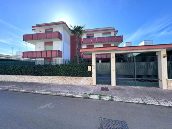 appartamento in vendita a Campi Salentina