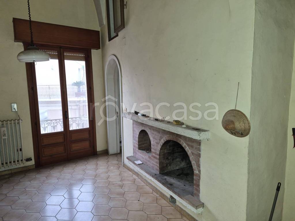 appartamento in vendita a Campi Salentina