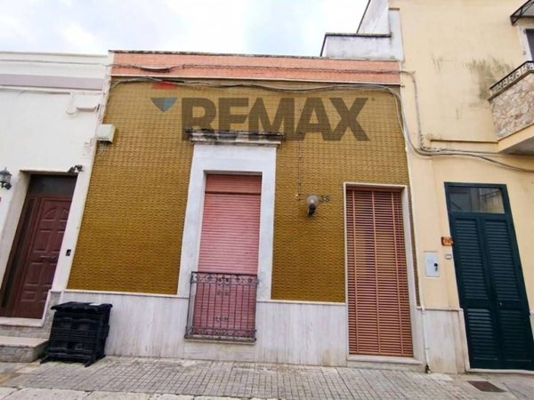 casa indipendente in vendita a Campi Salentina