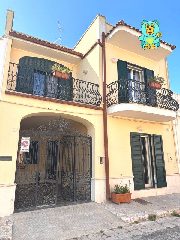 casa indipendente in vendita a Campi Salentina