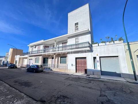 casa indipendente in vendita a Campi Salentina