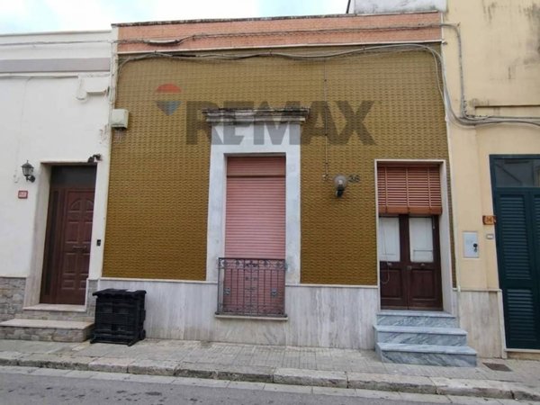 casa indipendente in vendita a Campi Salentina