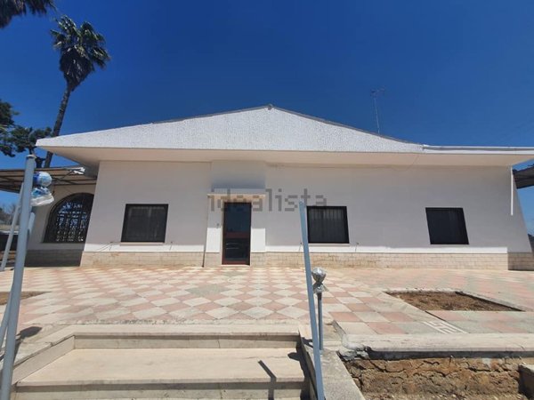 casa indipendente in vendita a Campi Salentina