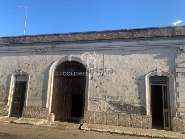 casa indipendente in vendita a Caprarica di Lecce