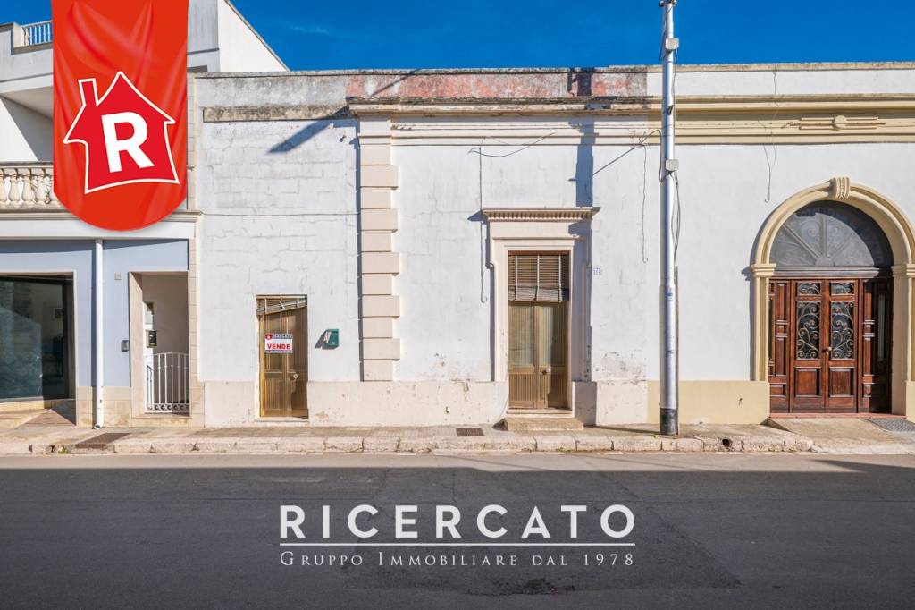 casa indipendente in vendita a Caprarica di Lecce