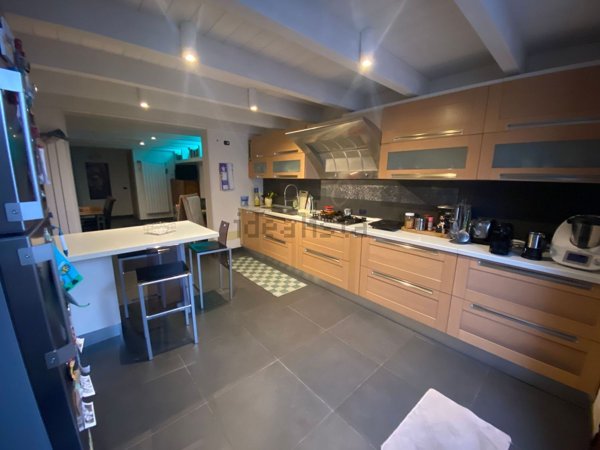 casa indipendente in vendita a Caprarica di Lecce