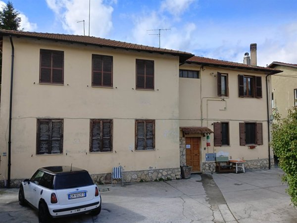 appartamento in vendita a Carmiano in zona Magliano