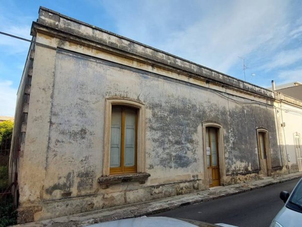 casa indipendente in vendita a Carmiano