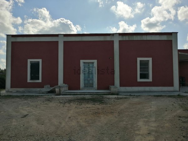 casa indipendente in vendita a Carmiano in zona Magliano